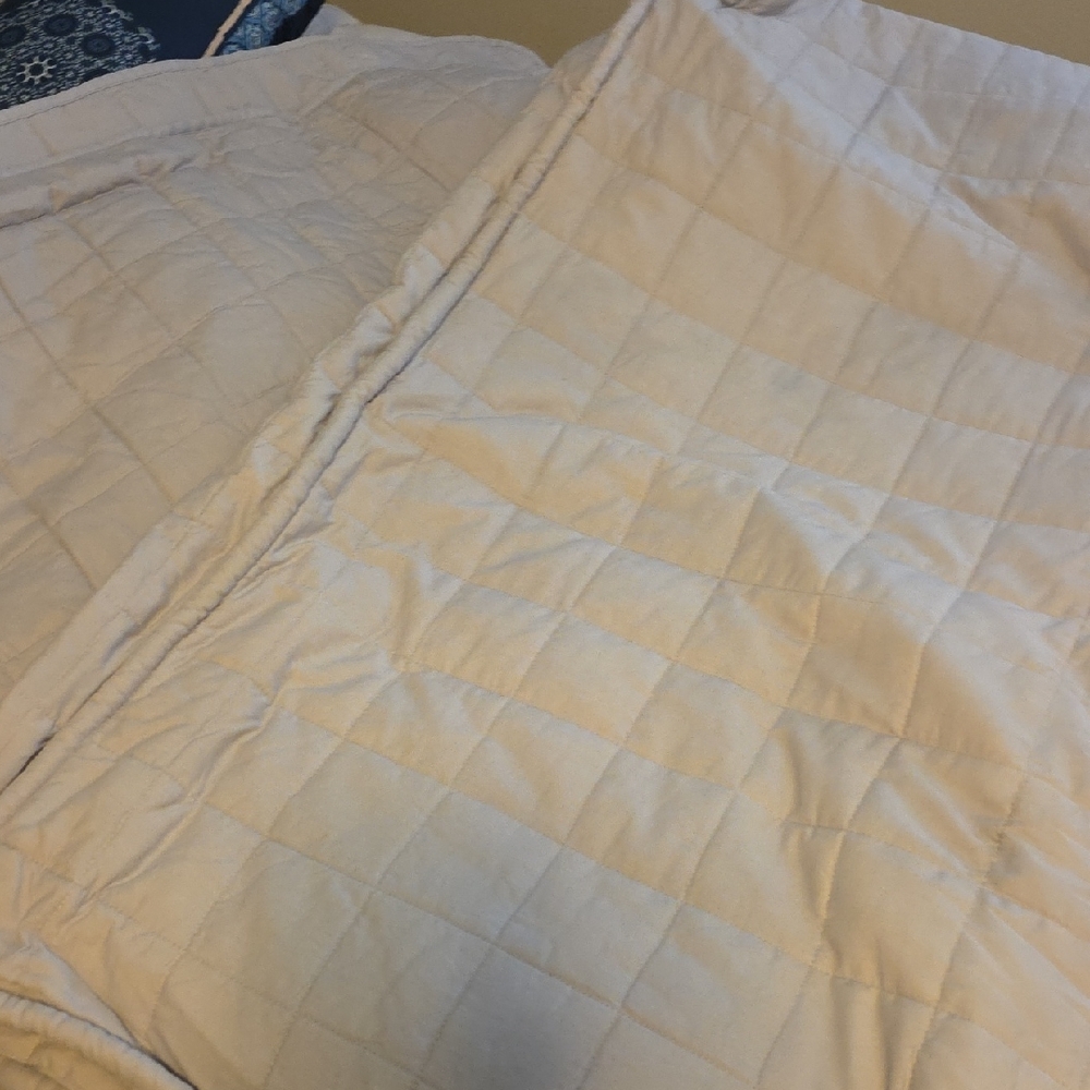 Gray Quilted Box-Stitch Daybed Cover